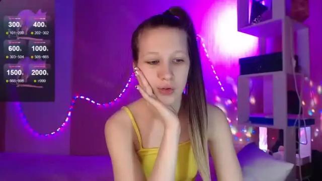 Image 6 of ur_kitty__ Stream on Chaturbate on 15 months ago