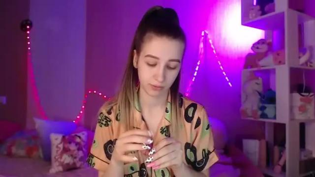 Thumbnail 1, ur_kitty__'s Stream at Chaturbate, 15 months ago