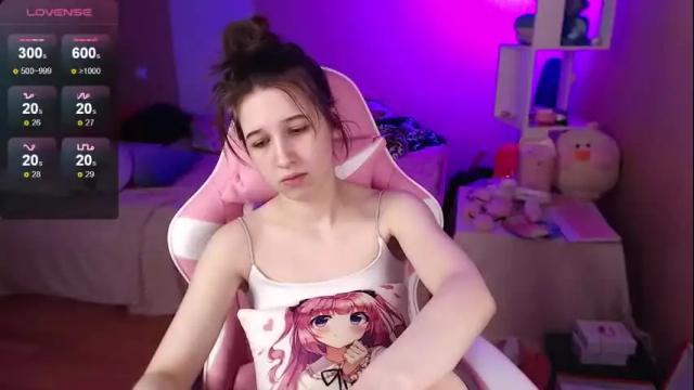 Image 3 of ur_kitty__ Stream on Chaturbate on 3 months ago