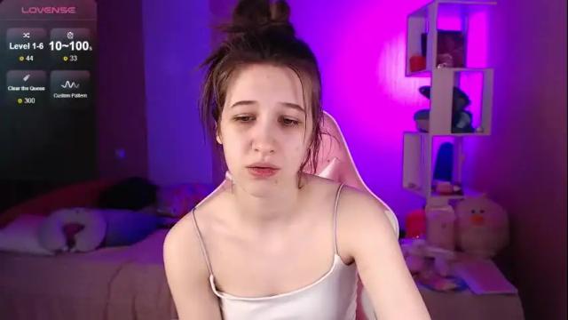 Image 7 of ur_kitty__ Stream on Chaturbate on 3 months ago