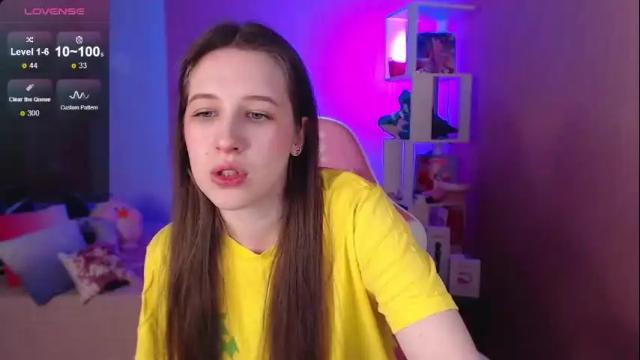 Image 6 of ur_kitty__ Stream on Chaturbate on 1 month ago