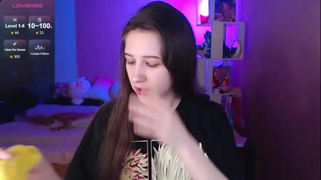 Image 3 of ur_kitty__ Stream on Chaturbate on 1 month ago
