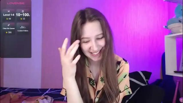 Image 11 of ur_kitty__ Stream on Chaturbate on 2 months ago