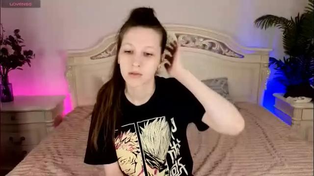 Image 2 of ur_kitty__ Stream on Chaturbate on 1 month ago