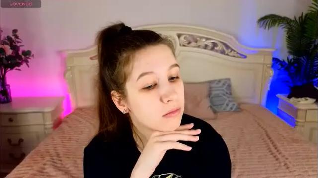 Image 3 of ur_kitty__ Stream on Chaturbate on 1 month ago