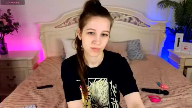 Image 7 of ur_kitty__ Stream on Chaturbate on 1 month ago