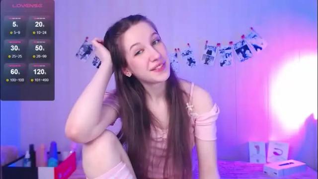 Image 12 of ur_kitty__ Stream on Chaturbate on 24 days ago