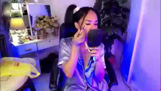 Thumbnail 1, ur_sweet_atarah18's Stream at Chaturbate, 1 month ago