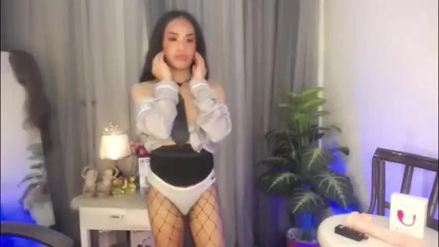 Image 3 of ur_sweet_atarah18 Stream on Chaturbate on 1 month ago