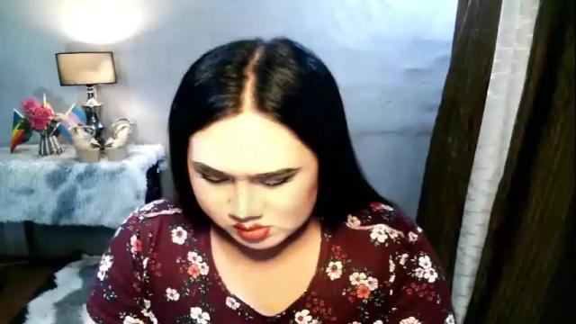 Image 6 of uraloramaexx Stream on Chaturbate on 1 month ago