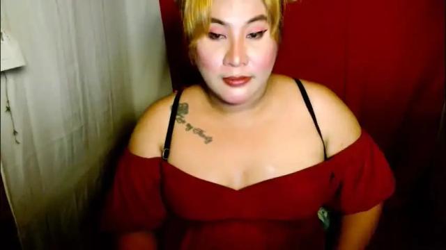 Image 3 of uramazingbomshel Stream on Chaturbate on 29 days ago