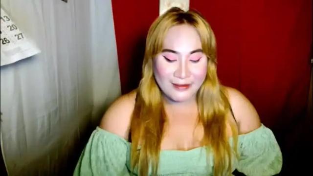 Image 8 of uramazingbomshel Stream on Chaturbate on 26 days ago