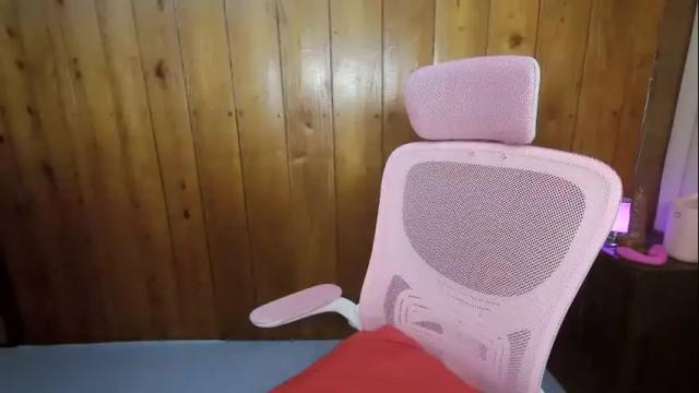 Image 7 of urasia_hotfucker Stream on Chaturbate on 9 days ago