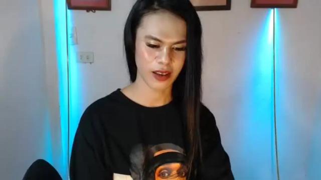 Image 7 of urasian_andrea Stream on Chaturbate on 14 months ago
