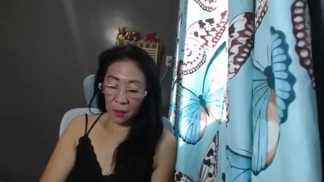Image 8 of urasian_hotrina Stream on Chaturbate on 2 months ago