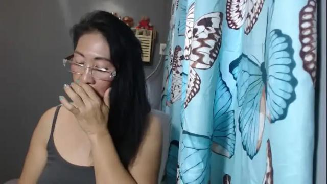 Image 7 of urasian_hotrina Stream on Chaturbate on 2 months ago