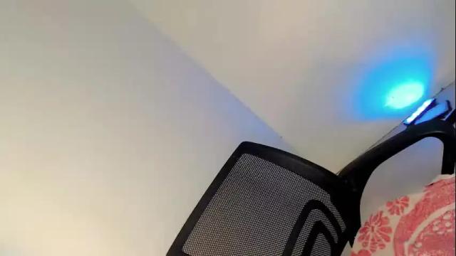 Image 12 of urasian_pampelatch Stream on Chaturbate on 1 month ago