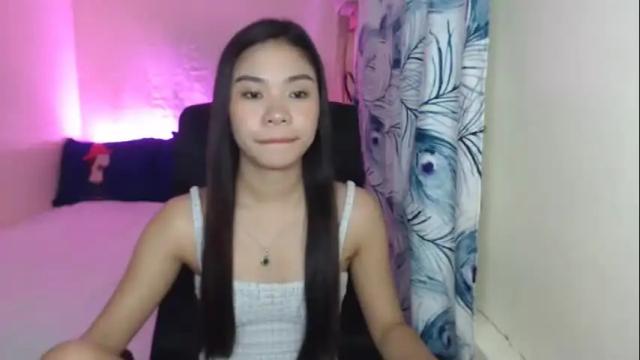 Image 7 of urasianbbgirl_18 Stream on Chaturbate on 18 months ago