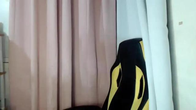 Image 11 of urasiandoll_kitty Stream on Chaturbate on 22 months ago