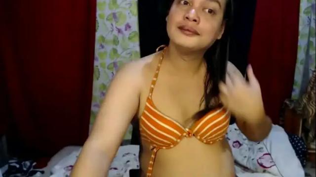 Image 3 of urasiandominaxx Stream on Chaturbate on 23 days ago