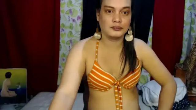 Image 7 of urasiandominaxx Stream on Chaturbate on 22 days ago