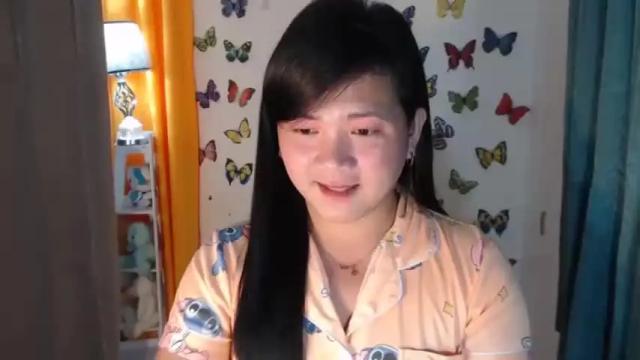 Image 10 of urasianfuckgirlxxx Stream on Chaturbate on 16 months ago