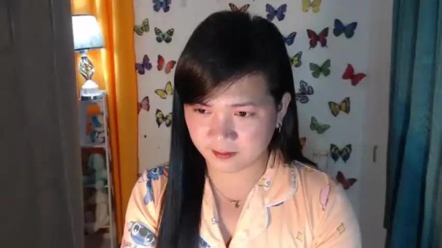 Image 12 of urasianfuckgirlxxx Stream on Chaturbate on 16 months ago