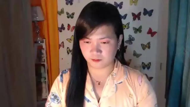 Image 2 of urasianfuckgirlxxx Stream on Chaturbate on 16 months ago