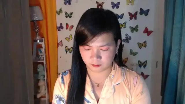 Image 3 of urasianfuckgirlxxx Stream on Chaturbate on 16 months ago