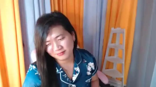 Image 3 of urasianfuckgirlxxx Stream on Chaturbate on 13 months ago
