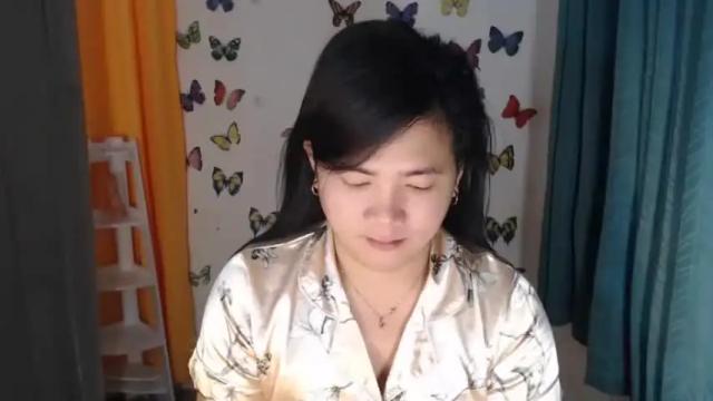 Image 3 of urasianfuckgirlxxx Stream on Chaturbate on 13 months ago