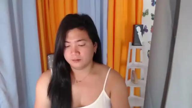 Image 10 of urasianfuckgirlxxx Stream on Chaturbate on 14 months ago