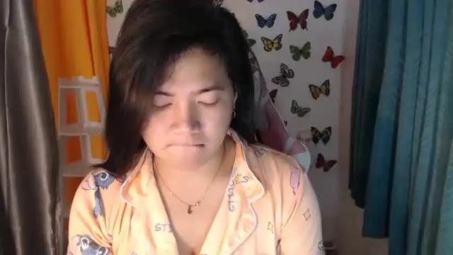 Image 2 of urasianfuckgirlxxx Stream on Chaturbate on 14 months ago