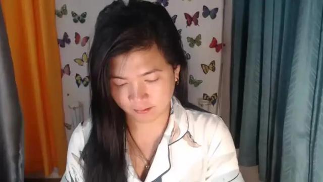 Image 11 of urasianfuckgirlxxx Stream on Chaturbate on 14 months ago