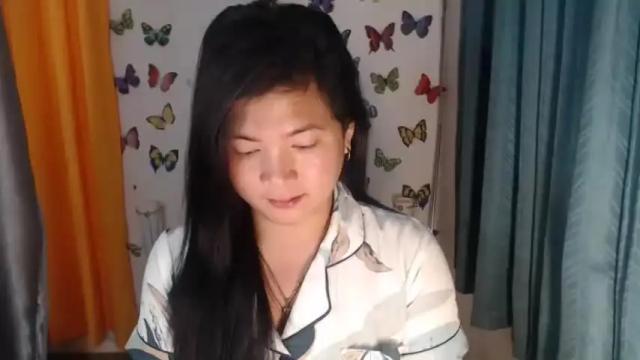 Image 12 of urasianfuckgirlxxx Stream on Chaturbate on 14 months ago