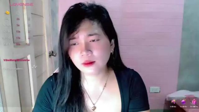 Image 4 of urasianfuckgirlxxx Stream on Chaturbate on 12 months ago
