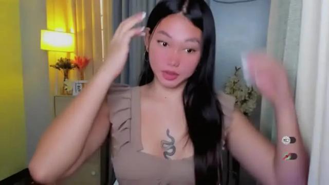 Image 10 of urasiangirl_megan Stream on Chaturbate on 12 months ago