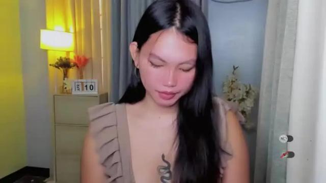 Image 7 of urasiangirl_megan Stream on Chaturbate on 12 months ago