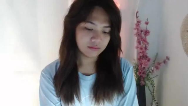 Image 12 of urasianlovelykimxxx Stream on Chaturbate on 21 months ago