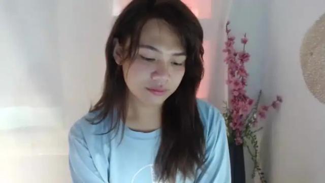 Image 3 of urasianlovelykimxxx Stream on Chaturbate on 12 months ago