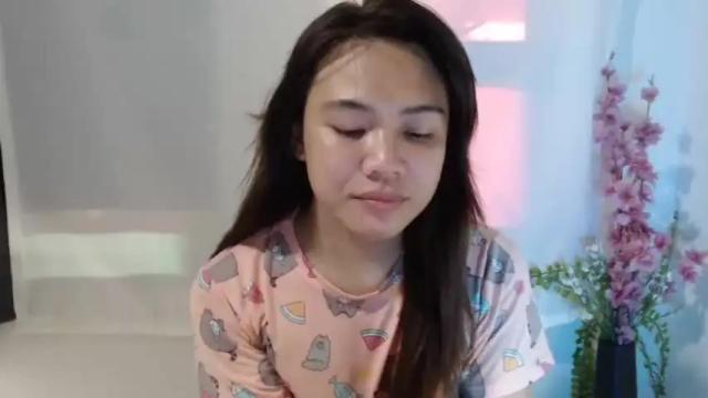 Image 2 of urasianlovelykimxxx Stream on Chaturbate on 21 months ago