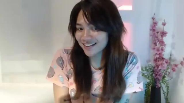 Image 7 of urasianlovelykimxxx Stream on Chaturbate on 21 months ago