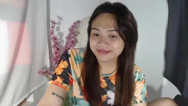 Thumbnail 2, urasianlovelykimxxx's Stream at Chaturbate, 20 months ago