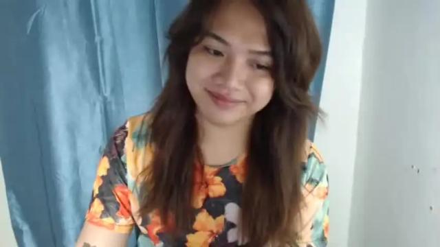 Image 2 of urasianlovelykimxxx Stream on Chaturbate on 20 months ago