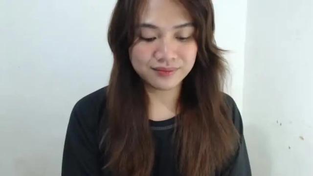 Image 5 of urasianlovelykimxxx Stream on Chaturbate on 11 months ago