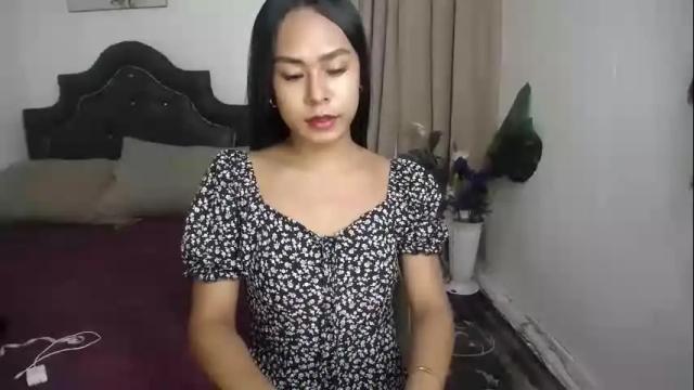 Image 2 of urasians_cummer Stream on Chaturbate on 1 month ago