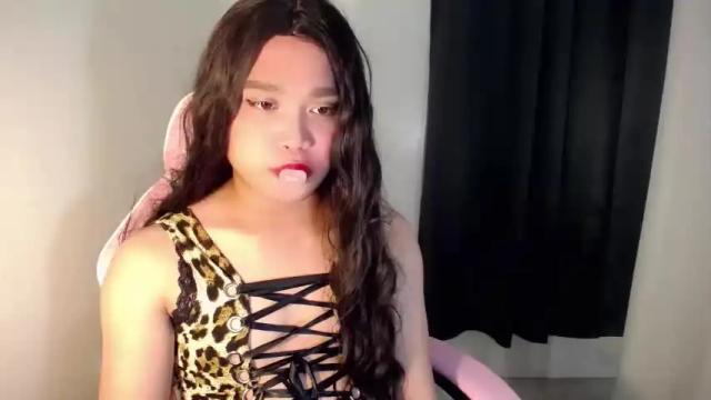 Image 2 of urasiansweet_cummer Stream on Chaturbate on 12 months ago