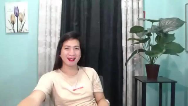 Image 10 of urasiansweetgirl Stream on Chaturbate on 17 months ago