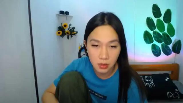 Image 12 of urasiantserika Stream on Chaturbate on 16 months ago