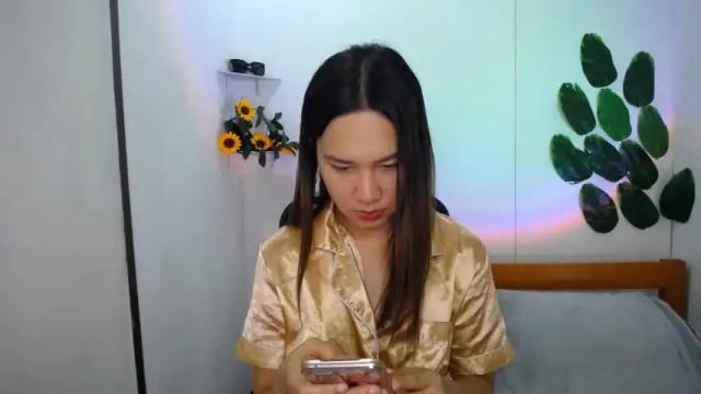 Image 11 of urasiantserika Stream on Chaturbate on 16 months ago